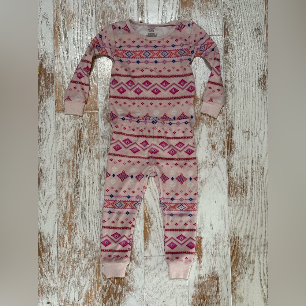 Carters 2T Pajamas